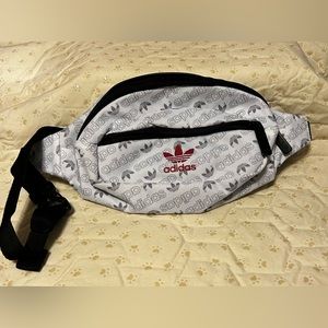 Adidas Fanny pack
